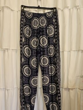 NWOT Lotus & Luna Como Harem Pants
